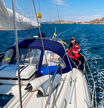 segelbåt och hav